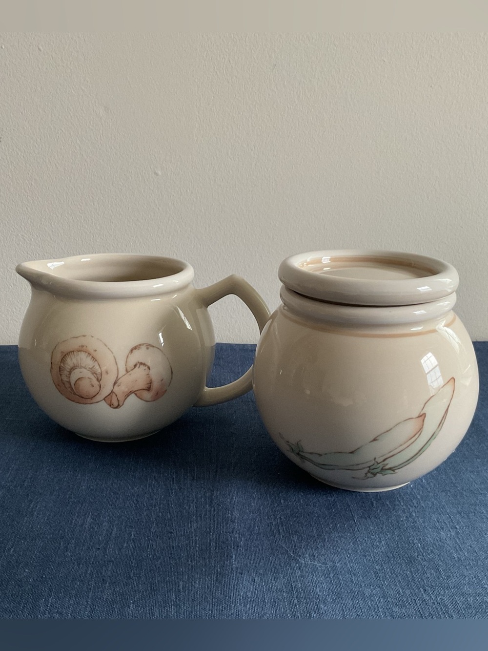 MCM Epoch Retired “Autumn Harvest” Creamer and Sugar With Lid Set